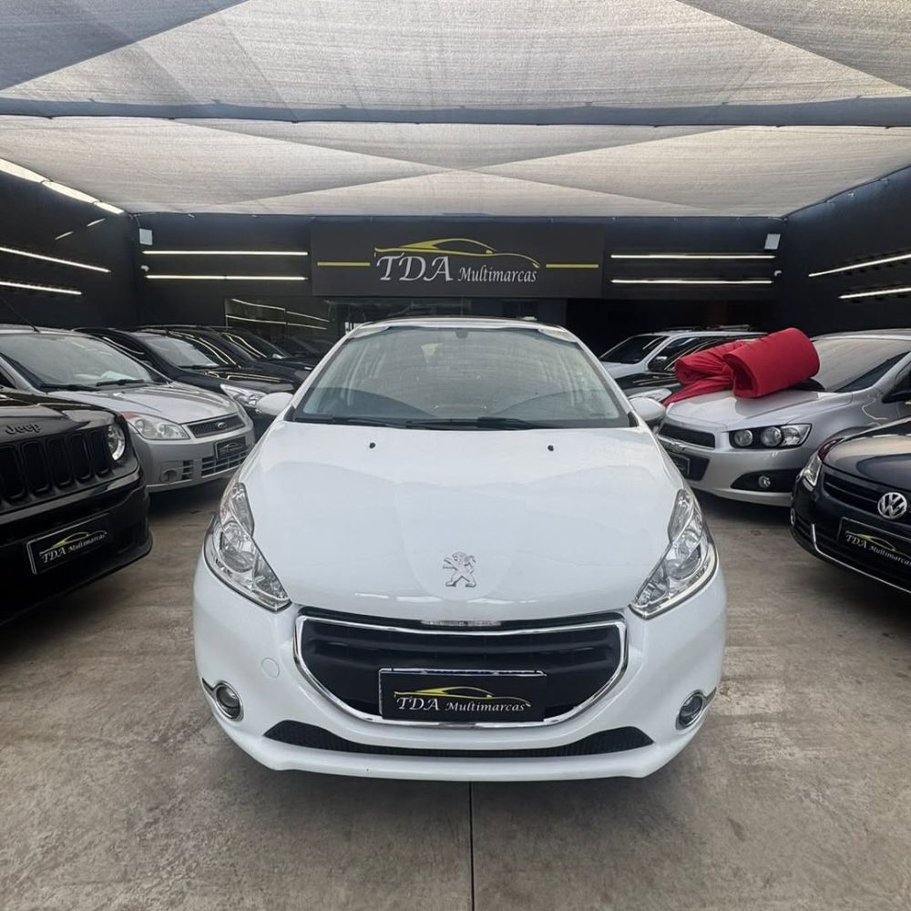 ❌ VENDIDO ❌🔥 Peugeot 208 2014 com Teto Panorâmico 🔥✅ Central multimídia ✅ Completo e super con (1)