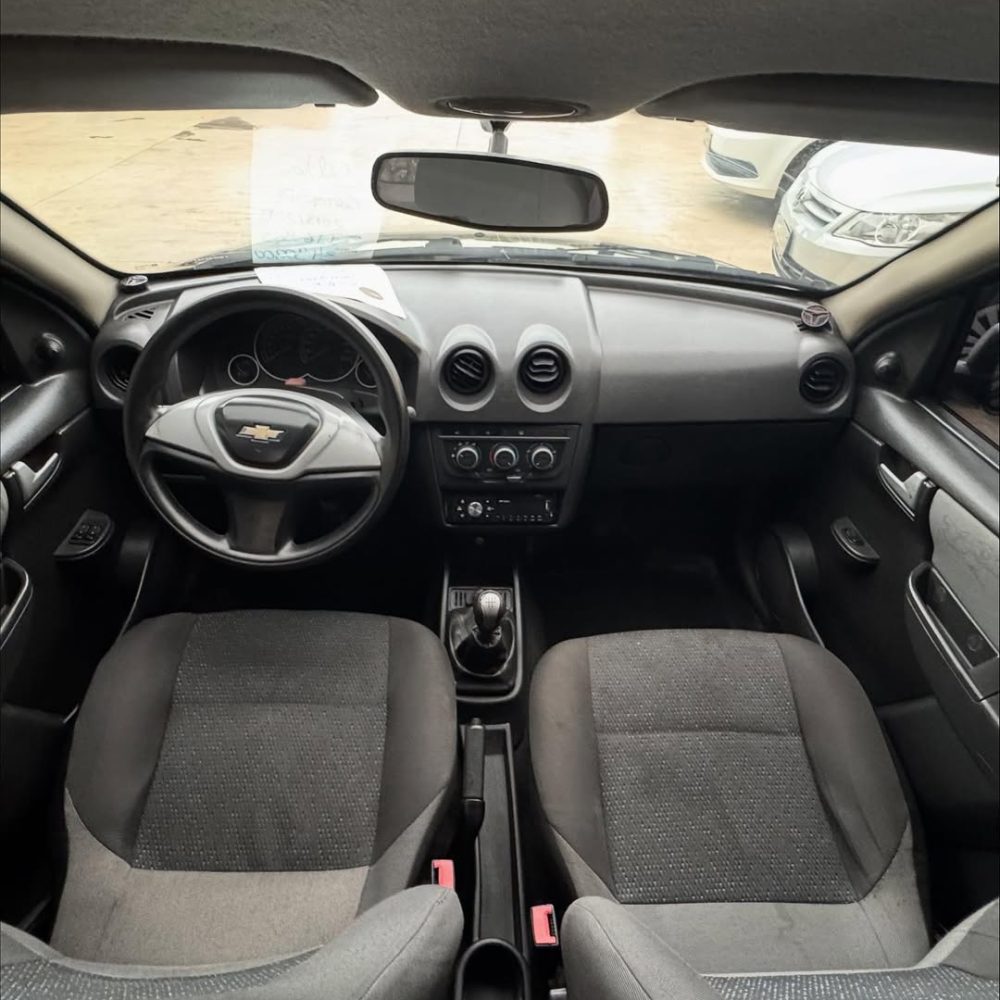 🚗 Celta 2013 Completo!Ar, direção, vidros, travas, alarme e 4 pneus novos 🔥Carro em ótimo esta (7)