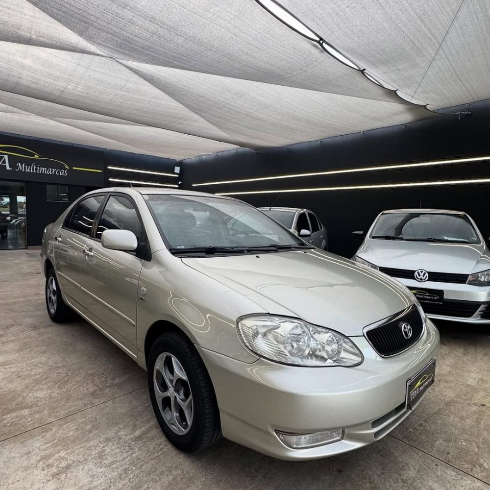 🚗 Corolla SEG 2004 AutomáticoBanco de couro, 4 pneus Michelin e muito, muito bem conservado! 😍 (3)