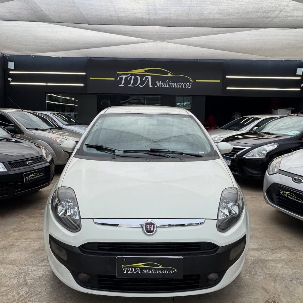 🚗 Fiat Punto Attractive Itália 13-13 — completinho, pneus novos e pronto pra rodar! 🔥💰 R$ 39. (1)