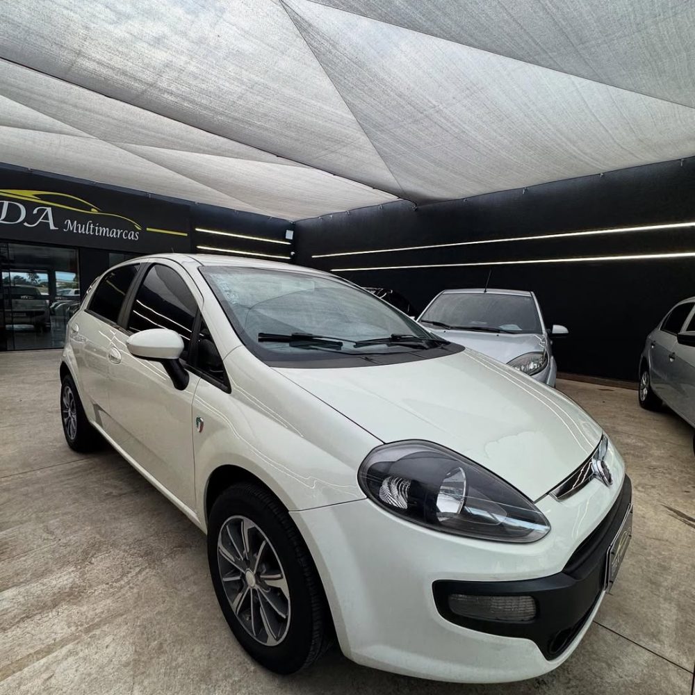 🚗 Fiat Punto Attractive Itália 13-13 — completinho, pneus novos e pronto pra rodar! 🔥💰 R$ 39. (3)