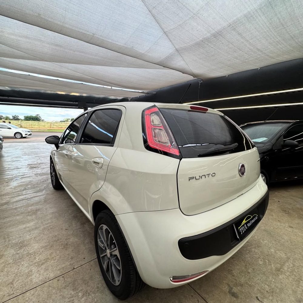 🚗 Fiat Punto Attractive Itália 13-13 — completinho, pneus novos e pronto pra rodar! 🔥💰 R$ 39. (5)