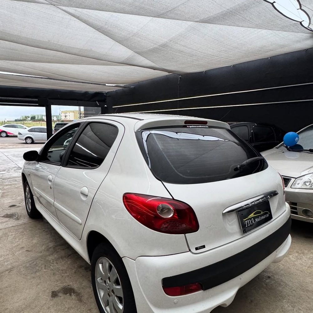 🚗 Peugeot 207 1.4 completo!Carro econômico, confortável e super bem cuidado 🔥Tudo isso por ape (6)
